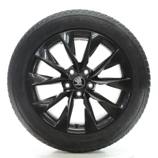 Skoda Superb IV NZ3 Winterräder Crystal Dunlop 215/55R17 98V DOT24 3P0601025AD - Bild 2