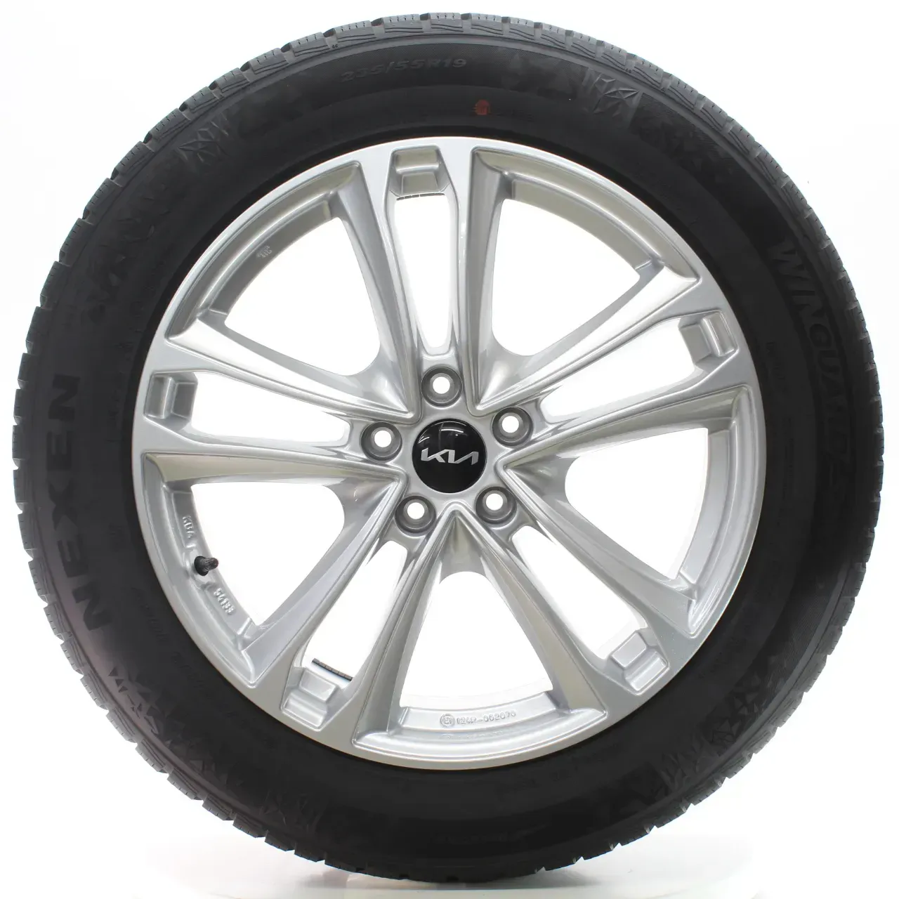 KIA Sorento II XM III UM IV MQ4 Winterräder Nexen 235/55R19 DOT25 KBA54133 - Bild 1