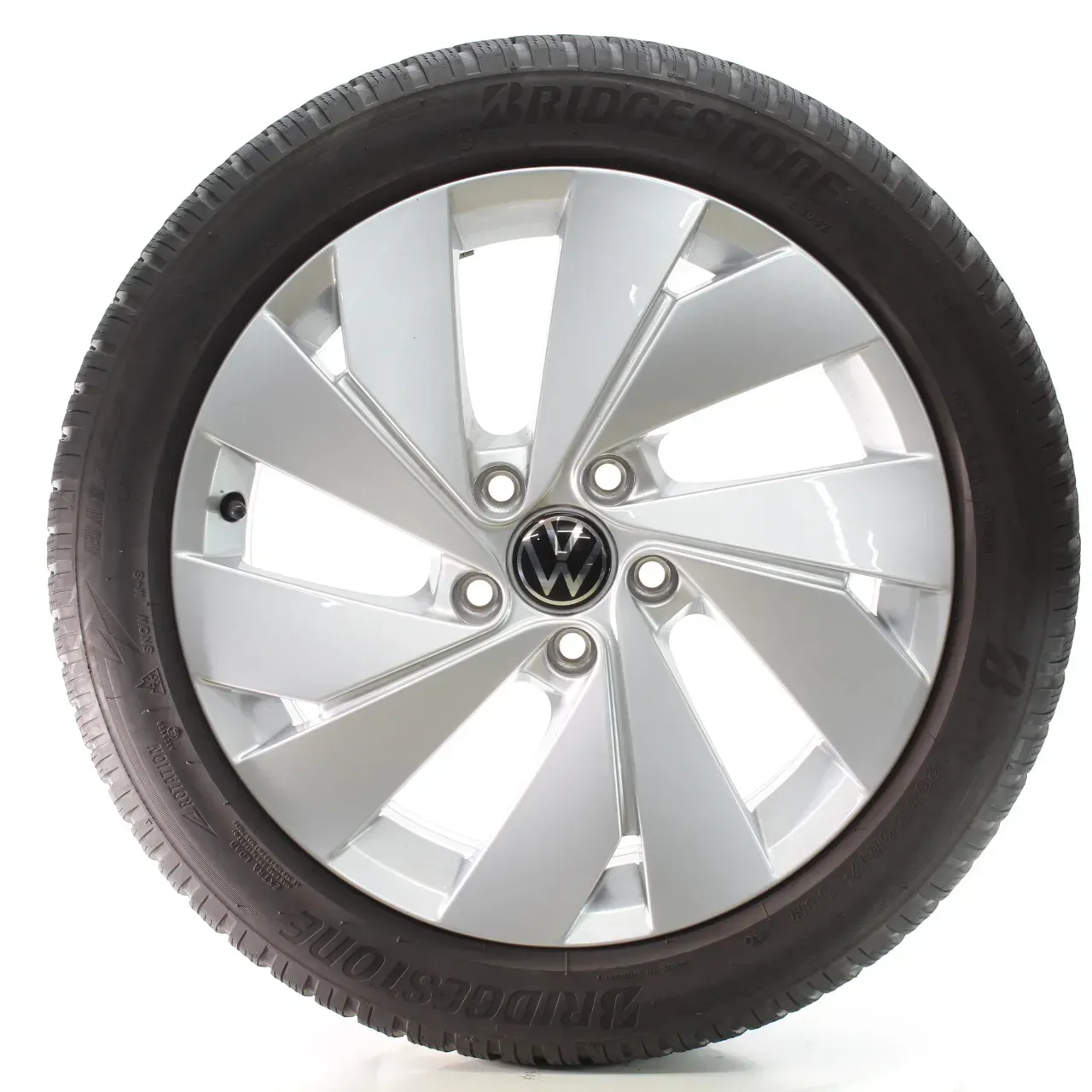 VW Golf 8 VIII CD1 Winterräder Belmont Bridgestone 205/50R17 DOT23 5H0601025B - Bild 1