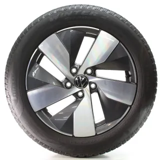 VW Passat B9 Variant CJ5 Winterräder Bologna Pirelli 215/55R17 DOT25 3J0601025K - Bild 2