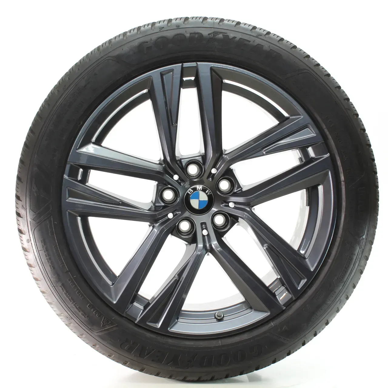 BMW 4er i4 G26 Winterräder Doppelspeiche 853 Goodyear 245/45R18 100H 6896768 - Bild 1