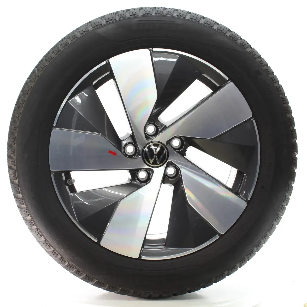 VW Passat B9 Variant CJ5 Winterräder Bologna Pirelli 215/55R17 DOT25 3J0601025K - Bild 1