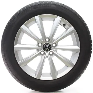 VW Polo AW 2G Winterräder Merano Bridgestone 185/60R16 90H 2G0601025AF - Bild 1