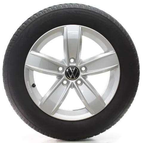 Background image for VW T-ROC A11 AC7 Winterräder Corvara Bridgestone 205/60R16 92H DOT24 2GA071496A