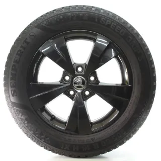 Skoda Octavia IV NX Winterräder Schwarz Semperit 205/60R16 DOT25 5E3601025AA - Bild 3
