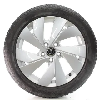 VW Golf VIII CD1 CG5 Winterräder Belmont Bridgestone 205/50R17 DOT25 5H0601025B - Bild 1