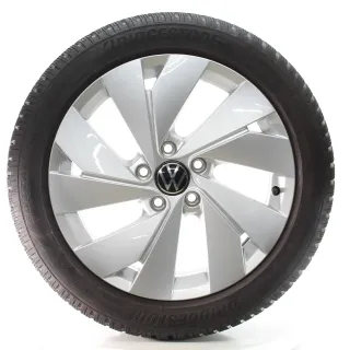 VW Golf 8 VIII CD1 Winterräder Belmont Bridgestone 205/50R17 DOT24 5H0601025B - Bild 1