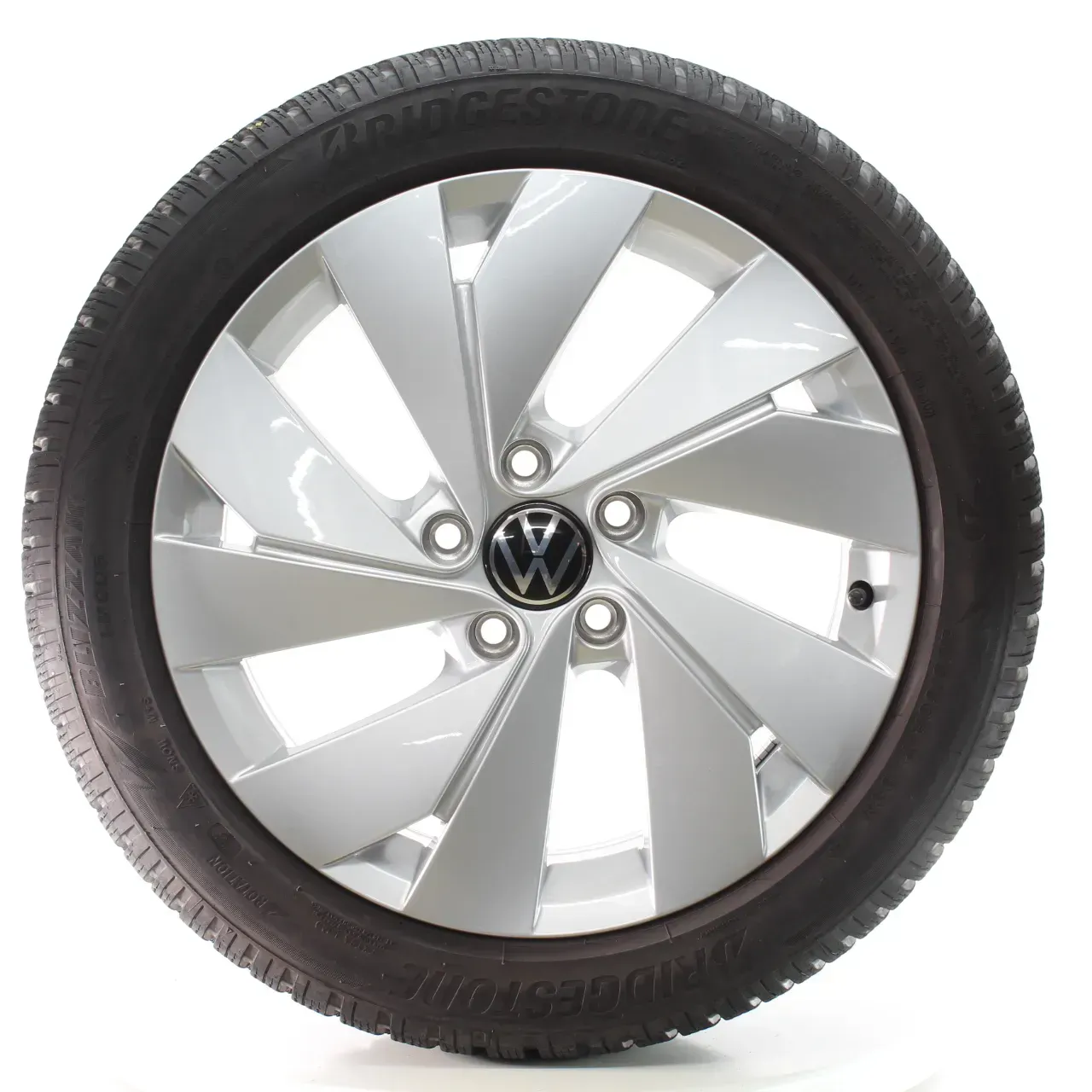 VW Golf 8 VIII CD1 Winterräder Belmont Bridgestone 205/50R17 DOT24 5H0601025B - Bild 1