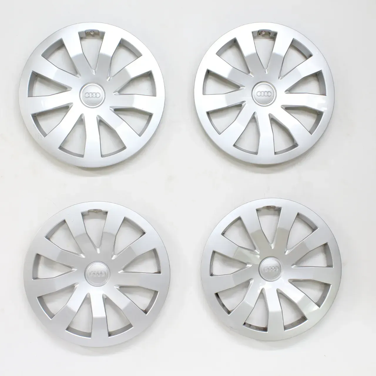 Audi A1 GB 15 Zoll Radkappen Radblenden Radzierblenden Original 82A601147 4Stk - Bild 1