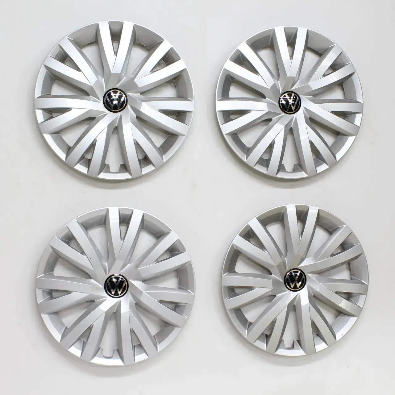 VW Golf 7 8 Radkappen 16 Zoll Radblenden Radzierblenden Original 5H0601147C 4Stk - Bild 1