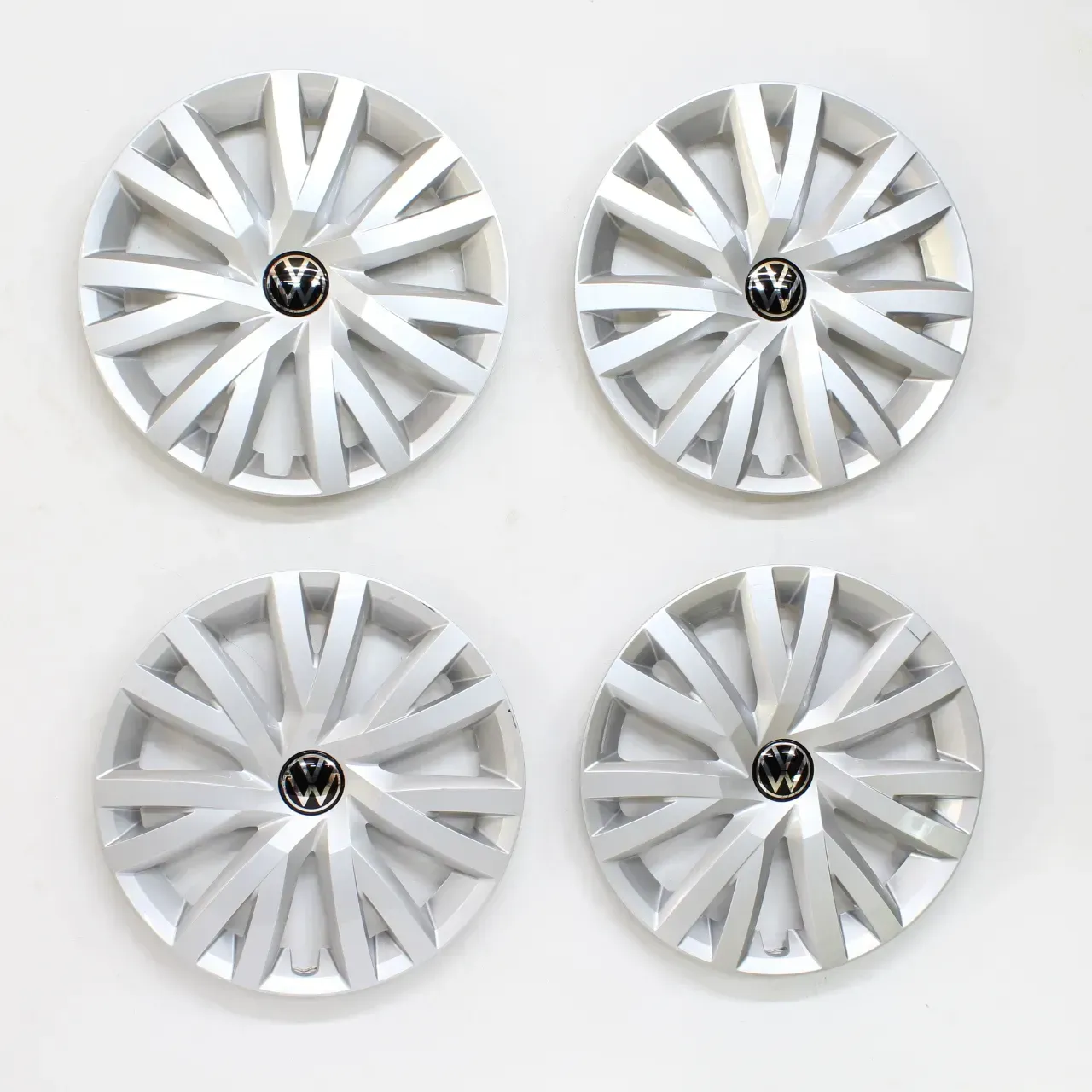 VW Golf 7 8 Radkappen 16 Zoll Radblenden Radzierblenden Original 5H0601147C 4Stk - Bild 1