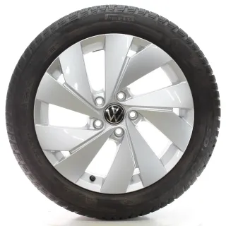 VW Golf 8 VIII CD1 CG5 Winterräder Belmont Pirelli 205/50R17 DOT25 5H0601025B - Bild 1