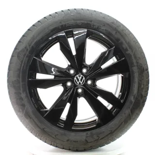 VW ID. Buzz Bus Winterräder Loen Goodyear 235/55- 255/50R19 DOT24 1T3071499A - Bild 2