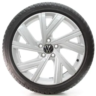 VW Golf 8 VIII CD1 Winterräder Bergamo Pirelli 225/40R18 DOT24 5H0601025AB - Bild 4