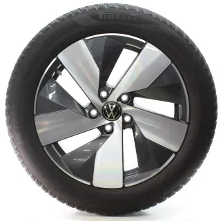 VW Passat B9 Variant CJ5 Winterräder Bologna Pirelli 215/55R17 DOT24 3J0601025K - Bild 1
