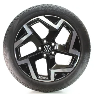 VW Passat B9 Variant CJ5 Winterräder Coventry Pirelli 235/45R18 DOT25 3J0601025M - Bild 2