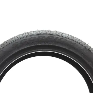 Winterreifen Pirelli Scorpion Winter * XL 255/45 R20 105V DOT24 NEU - Bild 4