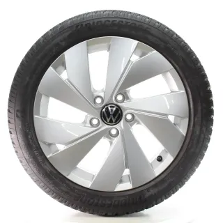 VW Golf 8 VIII CD1 Winterräder Belmont Bridgestone 205/50R17 DOT25 5H0601025B - Bild 4