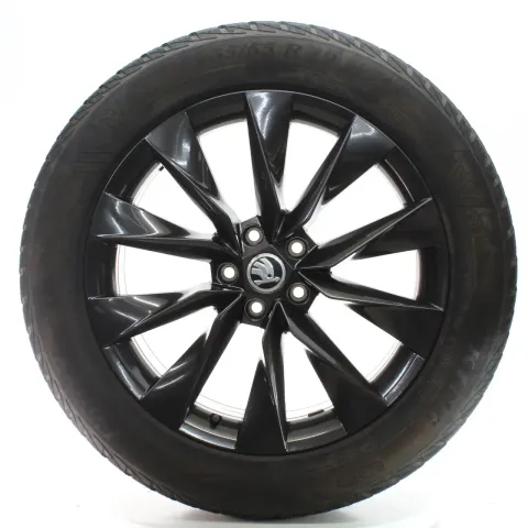Background image for Skoda Enyaq IV 5A Winterräder Crystal Viking 235/55R19 105V DOT25 5LA601025P