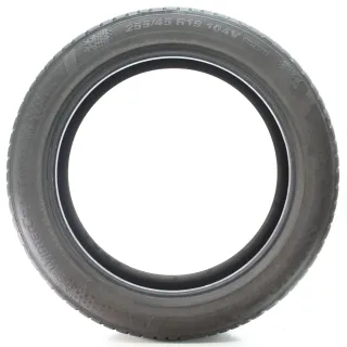 Winterreifen Kumho Winter Craft WP72 XL 255/45 R19 104V DOT24 1Stk - Bild 2