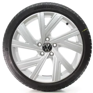 VW Golf 8 VIII CD1 Winterräder Bergamo Bridgestone 225/40R18 DOT25 5H0601025AB - Bild 4