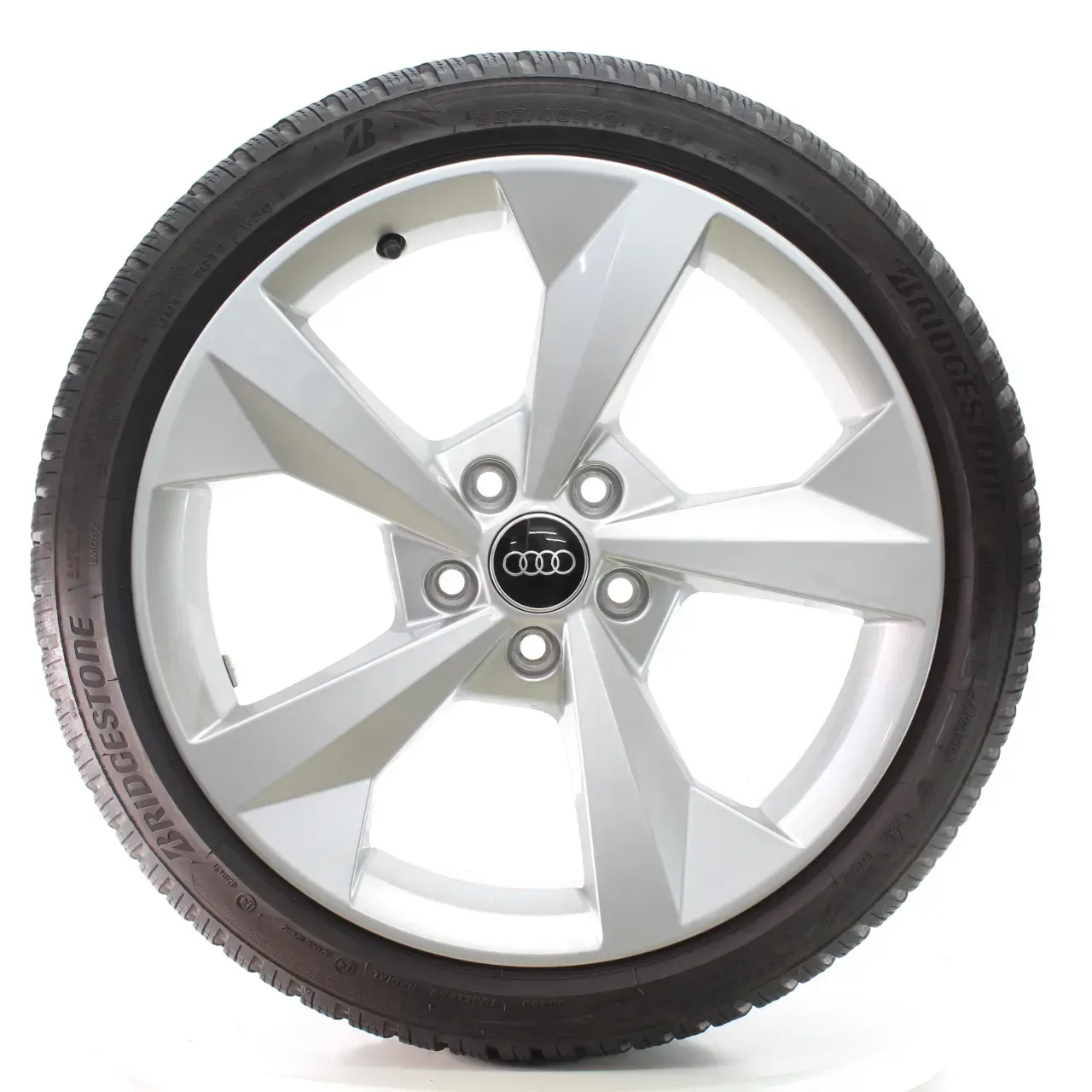 Audi A3 S3 8Y Winterräder 5-Speichen Bridgestone 225/40R18 92V DOT24 8Y0601025CP - Bild 1