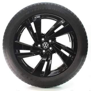VW Touareg CR7 Winterräder Nevada Schwarz Goodyear 285/45R20 112V 760601025AA - Bild 2